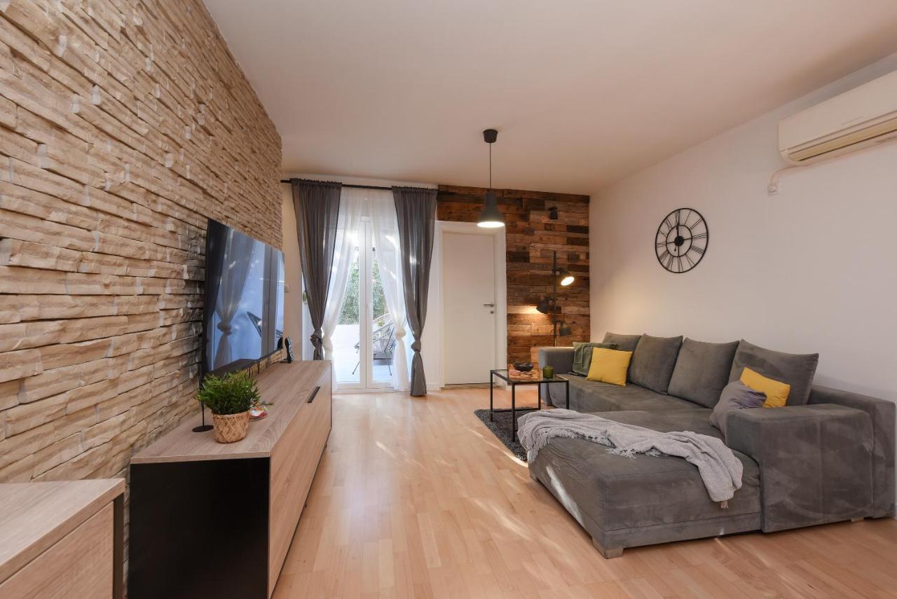L&R Luxury Apartment- Free Parking Zára Kültér fotó