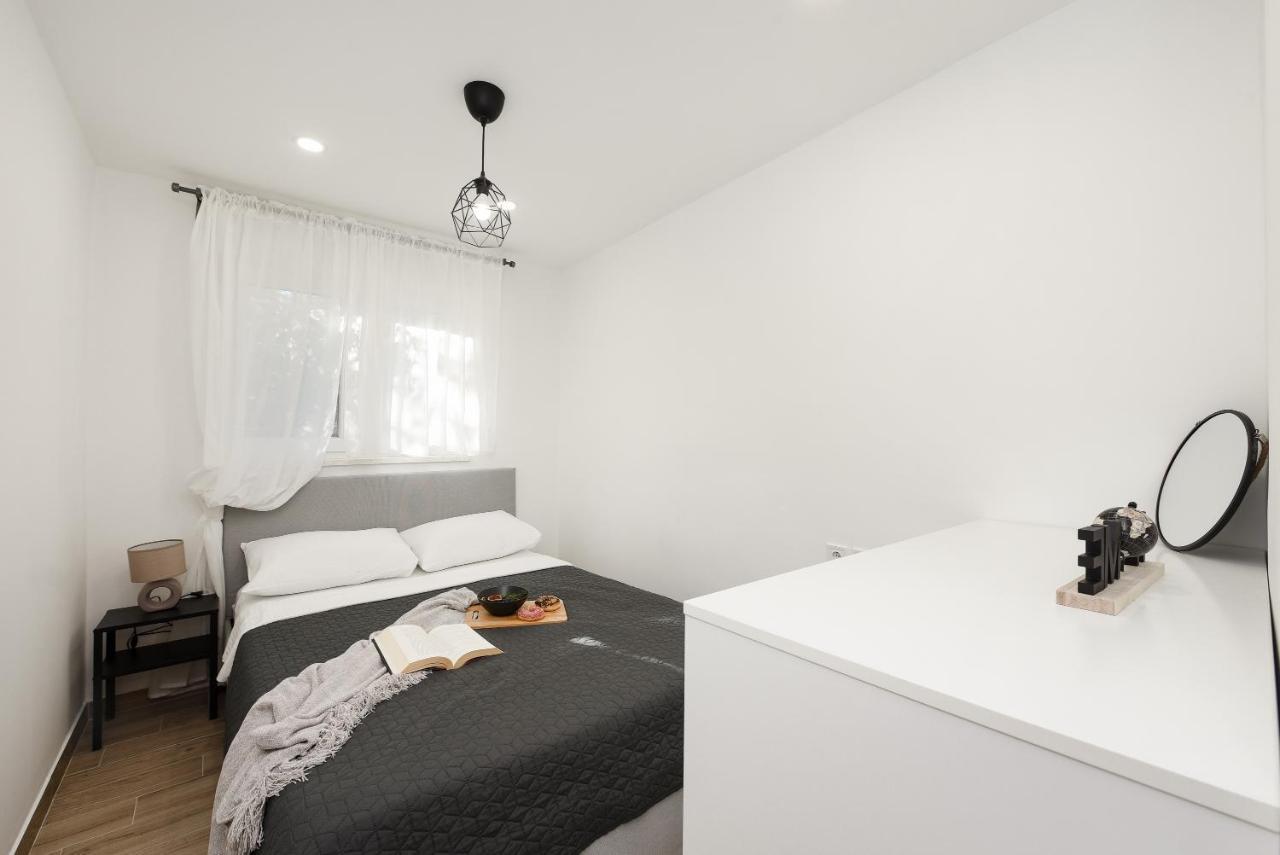 L&R Luxury Apartment- Free Parking Zára Kültér fotó