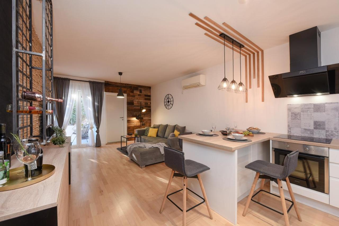 L&R Luxury Apartment- Free Parking Zára Kültér fotó