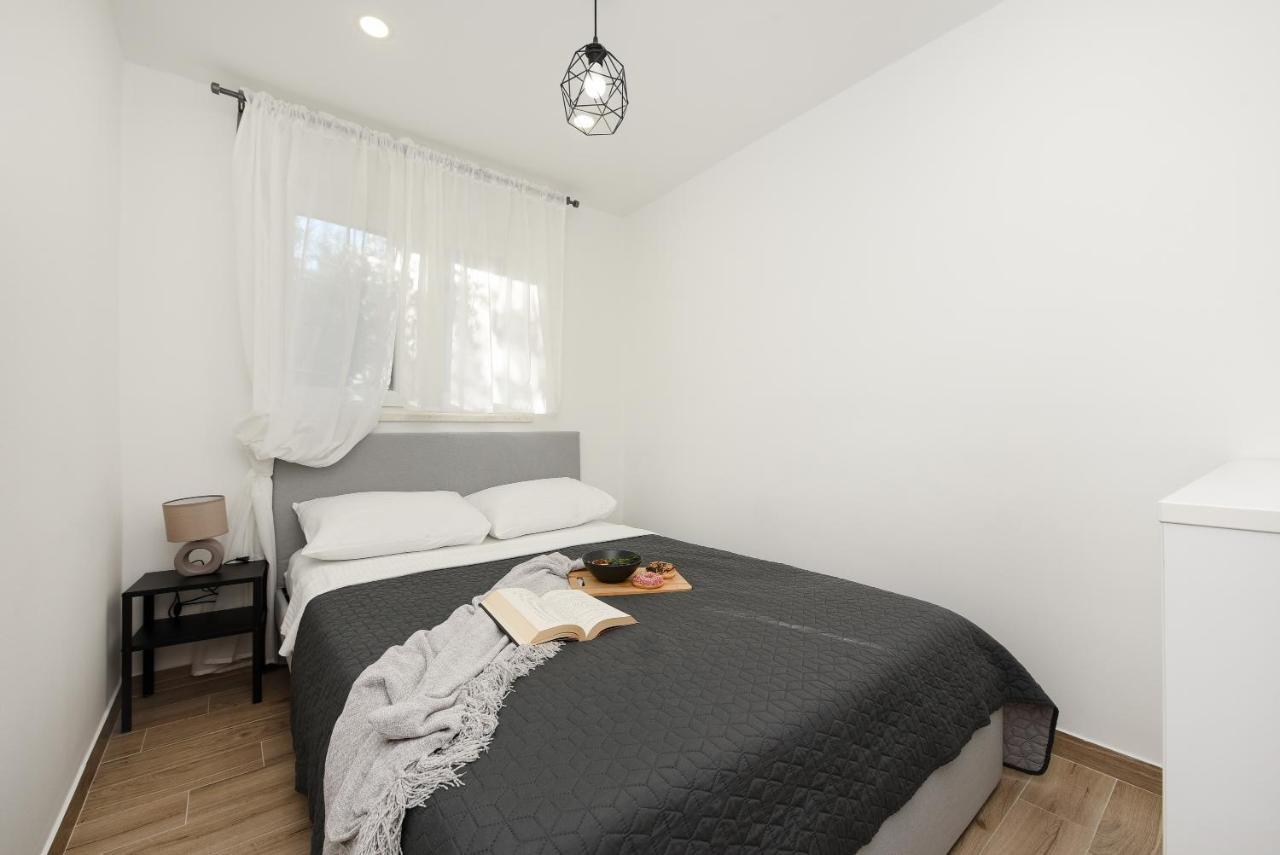 L&R Luxury Apartment- Free Parking Zára Kültér fotó