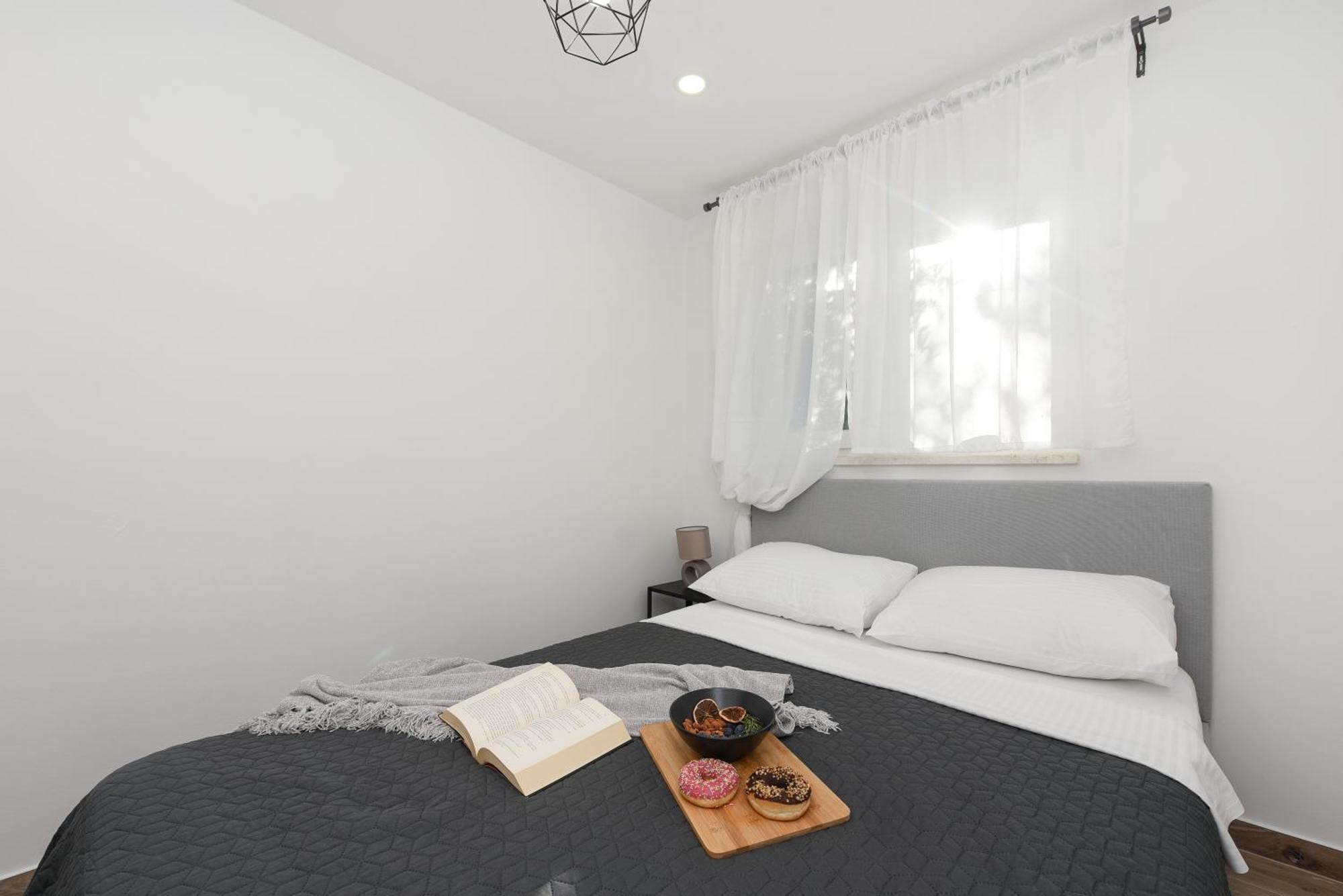 L&R Luxury Apartment- Free Parking Zára Kültér fotó